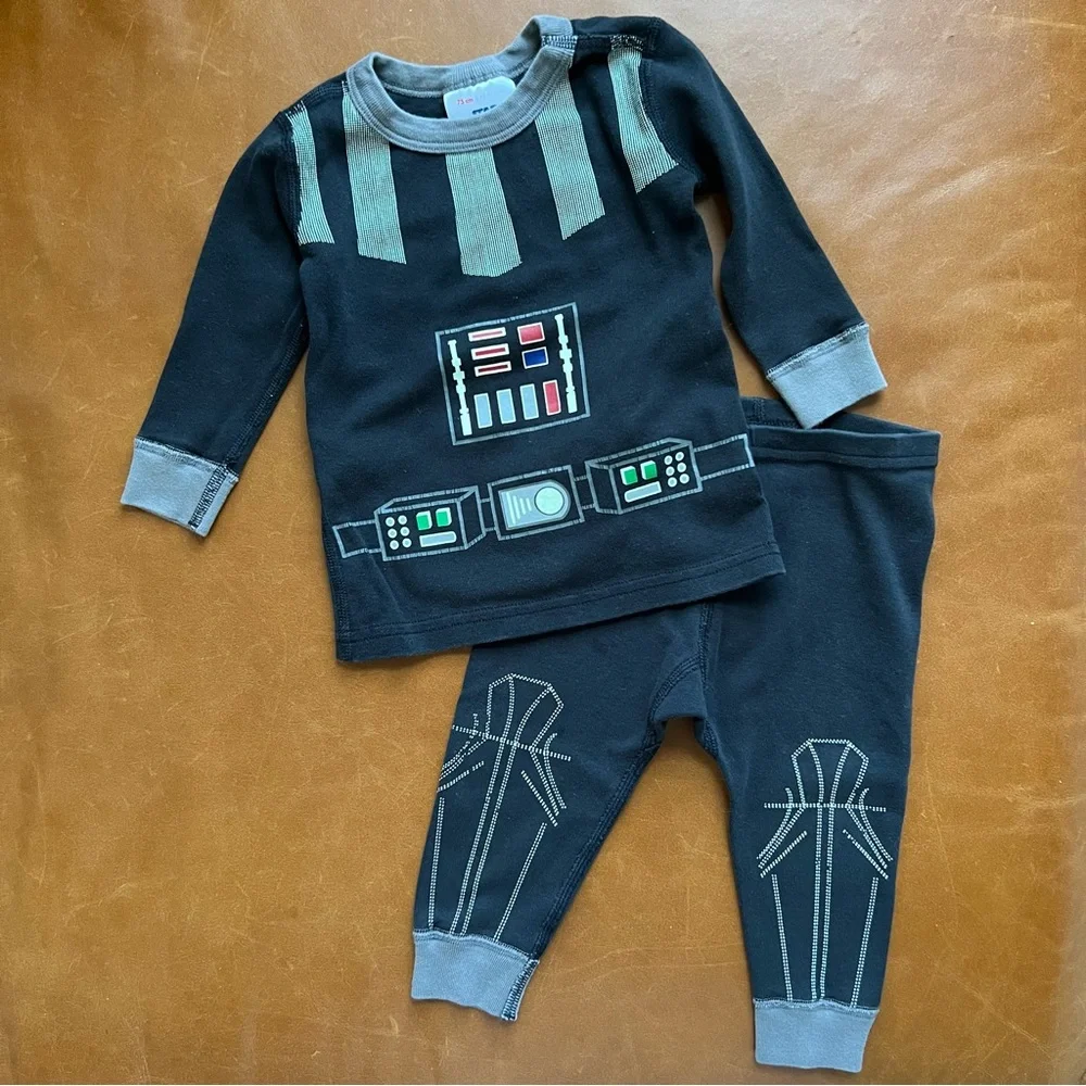 HANNNA ANDERSSON x Star Wars Organic Cotton Darth Vader PJs, 12-18mo